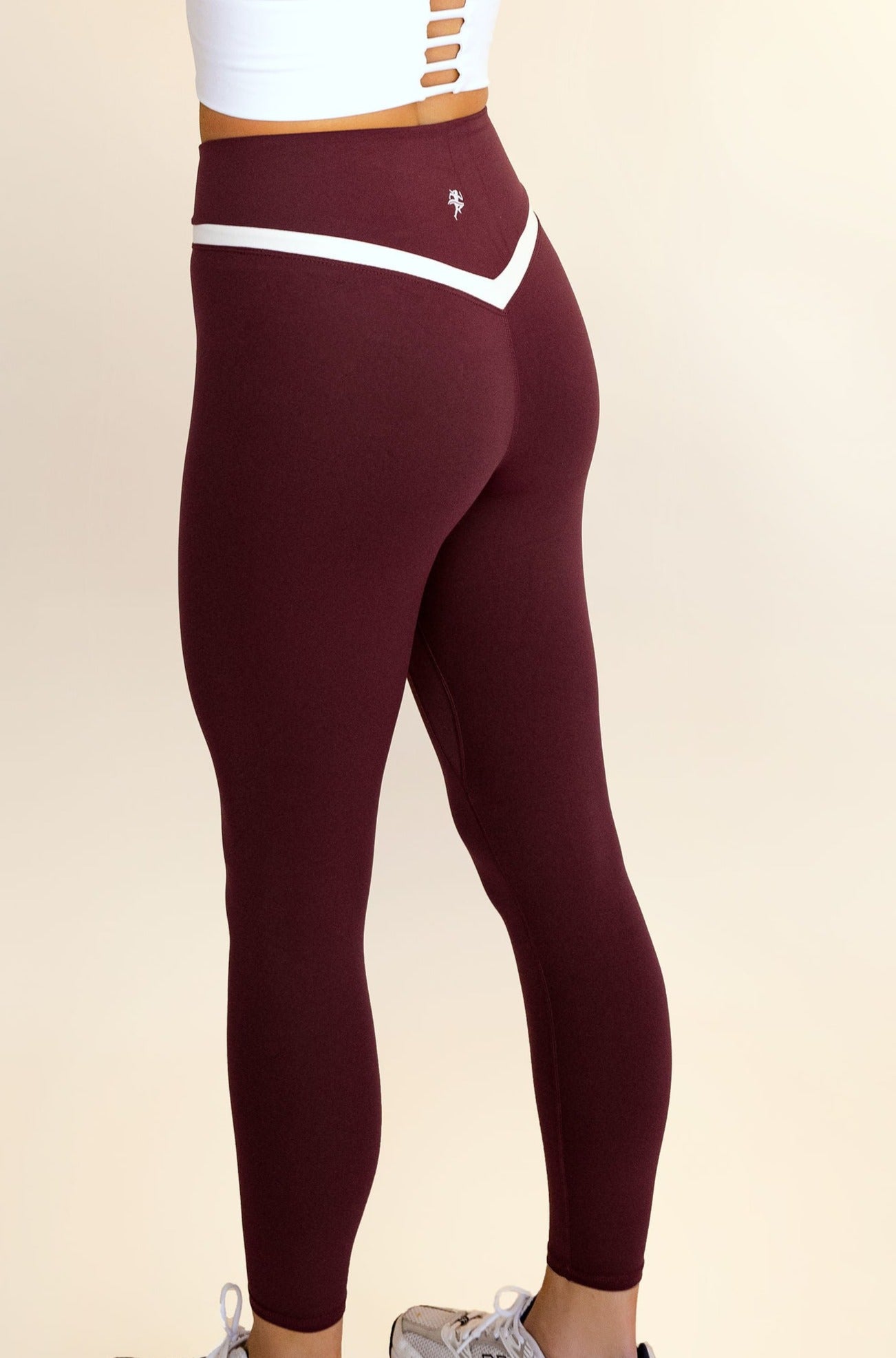 The Sculpted V lined Leggings